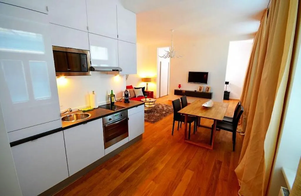 Vienna Prestige Boutique Apartments City Center 0*,